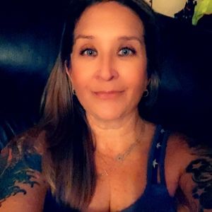 Meet your Posher, Chanel